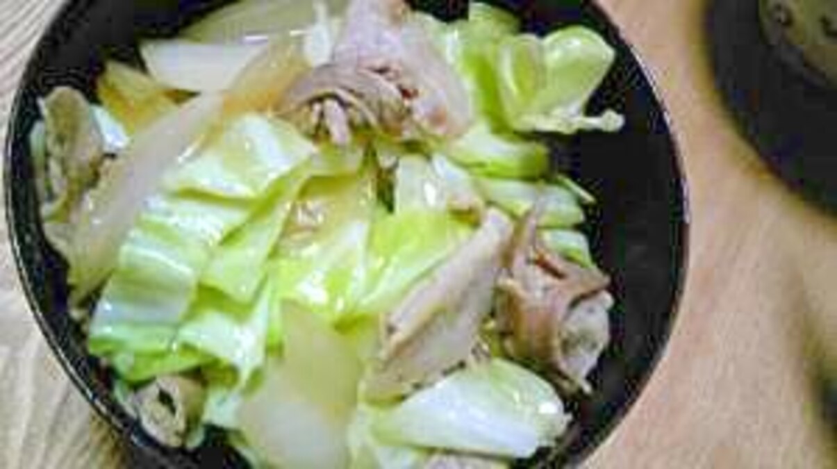 豚バラと玉ねぎとキャベツの丼 レシピ 作り方 By れいらん6425 楽天レシピ 豚バラと玉ねぎとキャベツの丼 レシピ 作り方 By れいらん6425 楽天レシピ